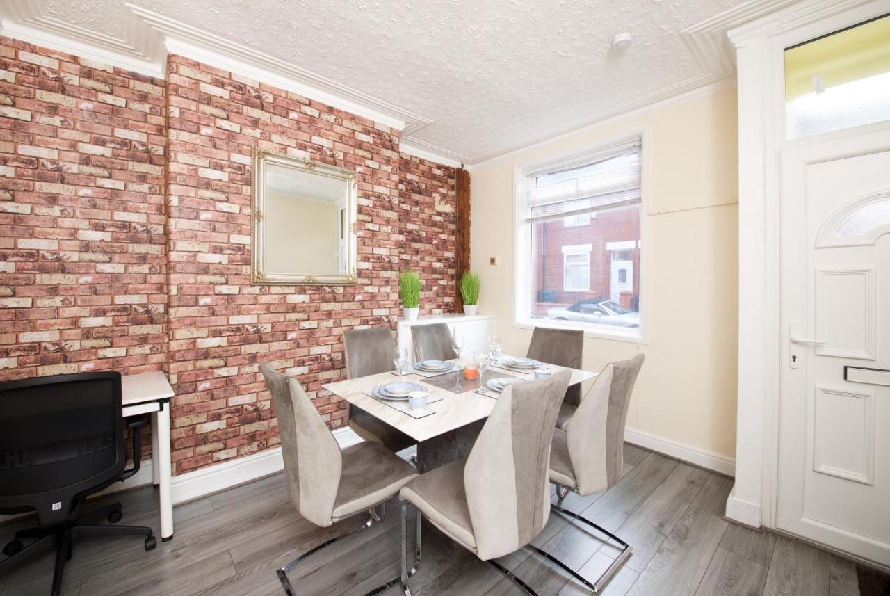 Crystal House 10Min To Manchester City Centre Ideal For Work And Leisure Exterior photo